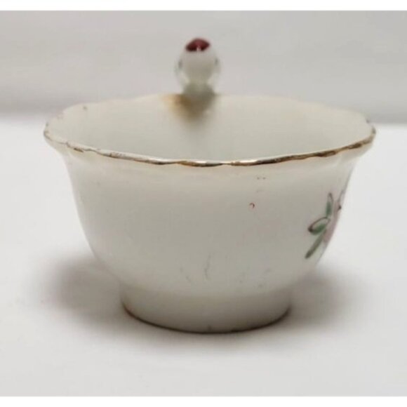 Vintage 1950s Miniature Porcelain Floral Design Tea Cup Parrot Handle Saucer - Picture 8 of 10
